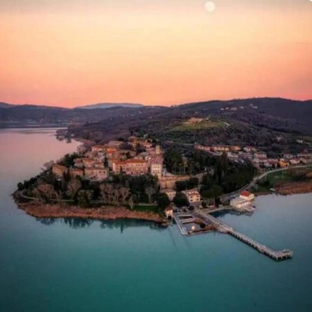 Il Borgo Antico Villa Monte del Lago Exteriör bild