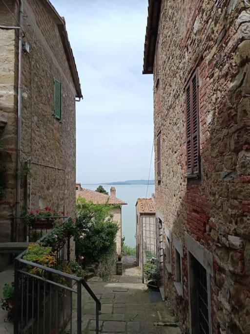 Il Borgo Antico Villa Monte del Lago Exteriör bild