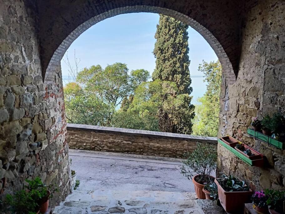 Il Borgo Antico Villa Monte del Lago Exteriör bild